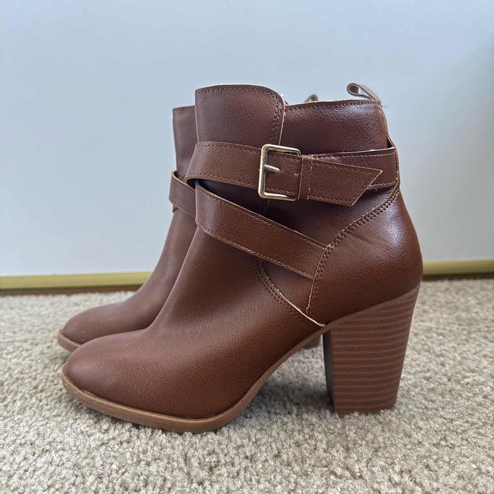 Serra Brown Heeled Boots with Buckle